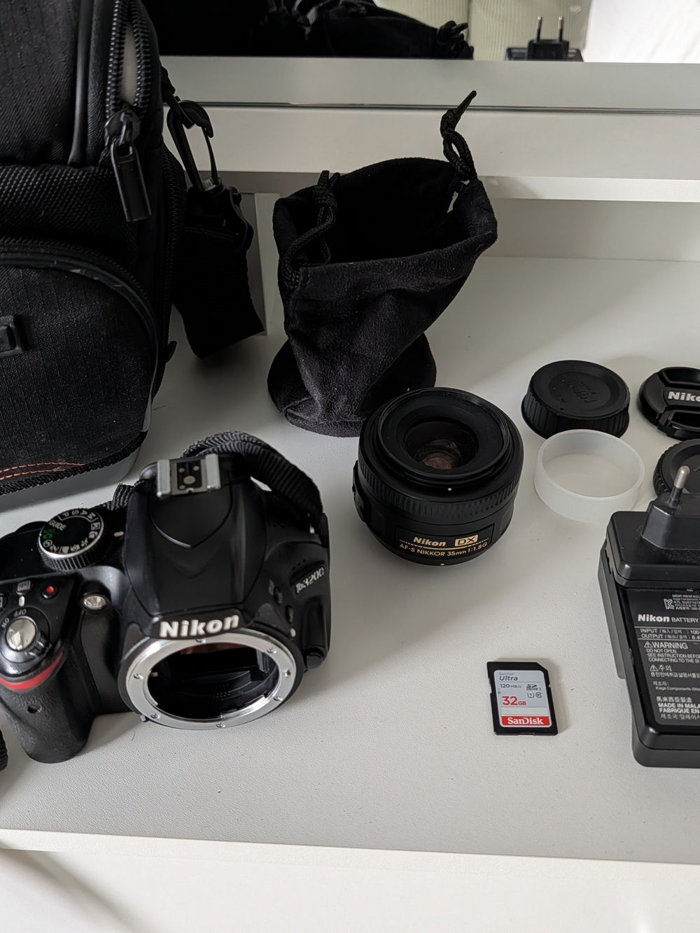 Nikon D3200 + Nikon 35mm f/1.8G Prime Lens Bundle | Battery, Charger, 32GB Card,